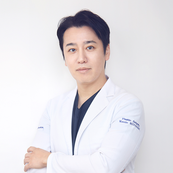 宮崎医師